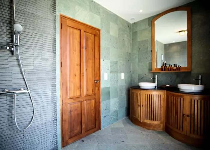 Vasco De Gama - D'architecte De Luxe Avec Piscine & Villa *